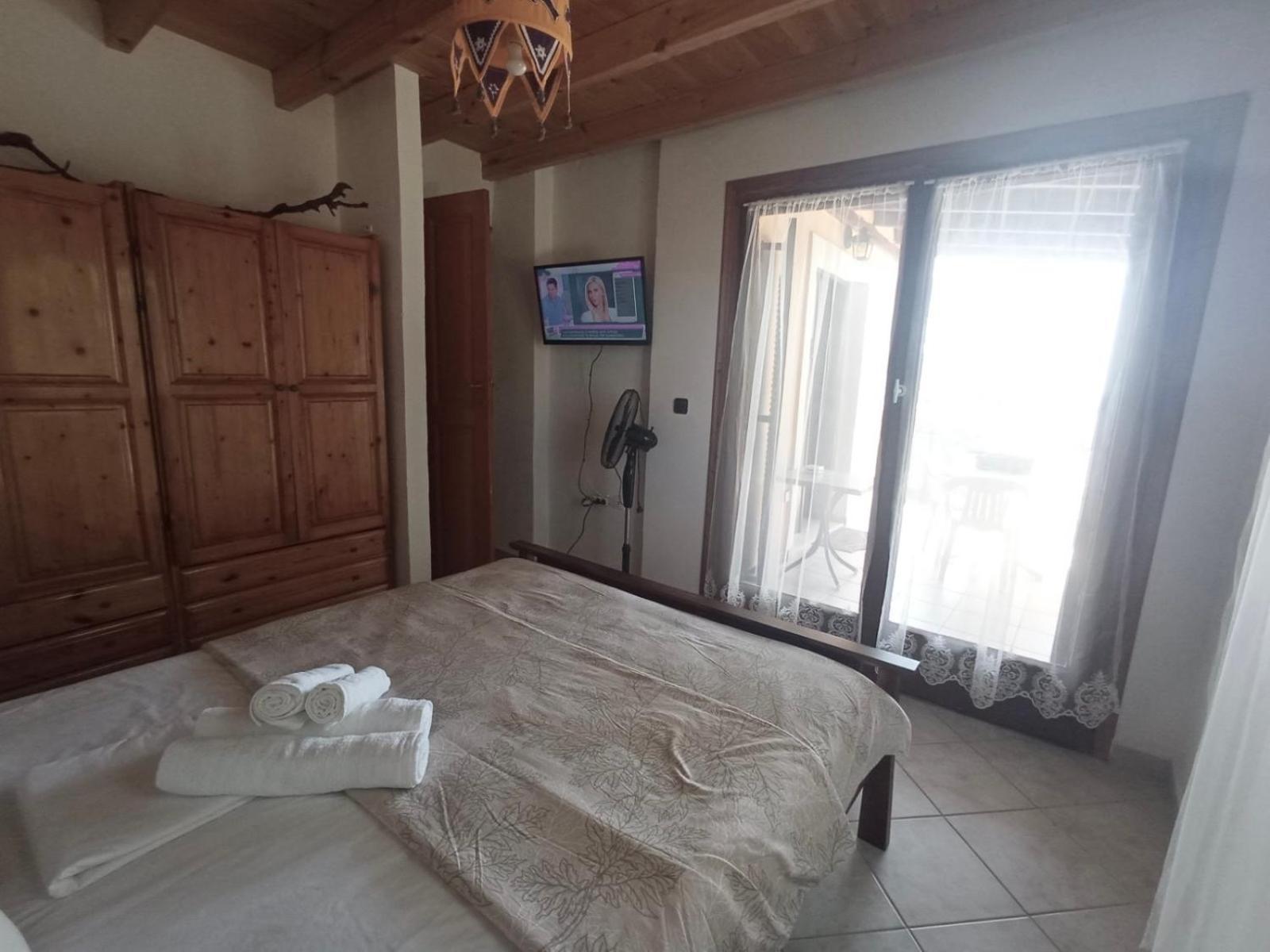 Marina House Next To Halikounas Beach Bagian luar foto