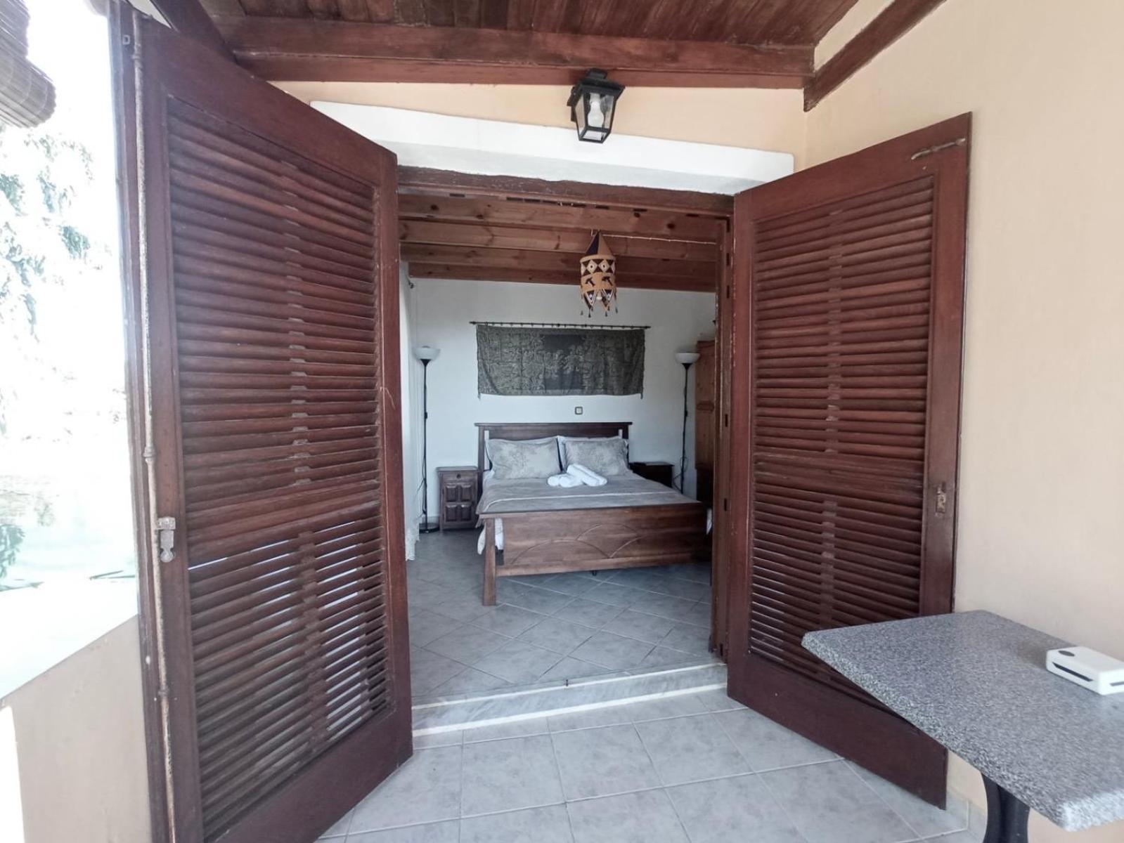 Marina House Next To Halikounas Beach Bagian luar foto