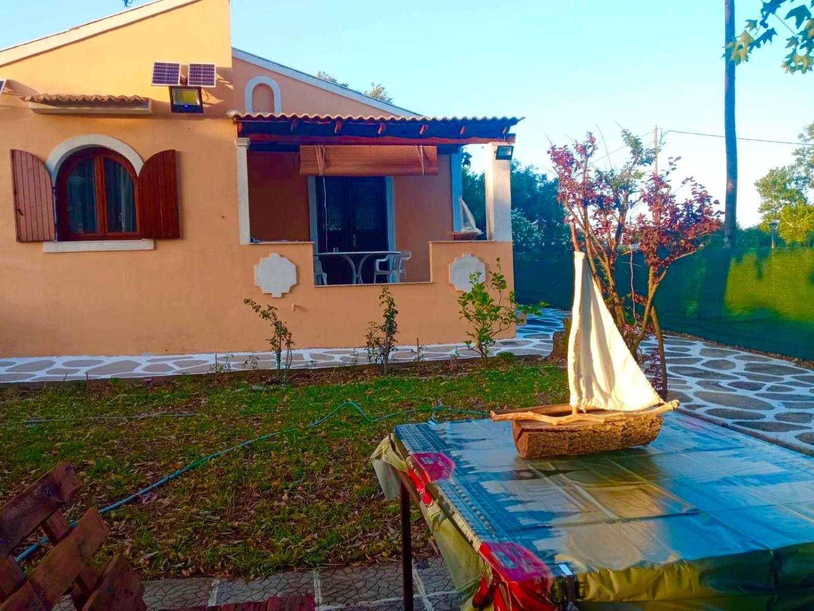 Marina House Next To Halikounas Beach Bagian luar foto